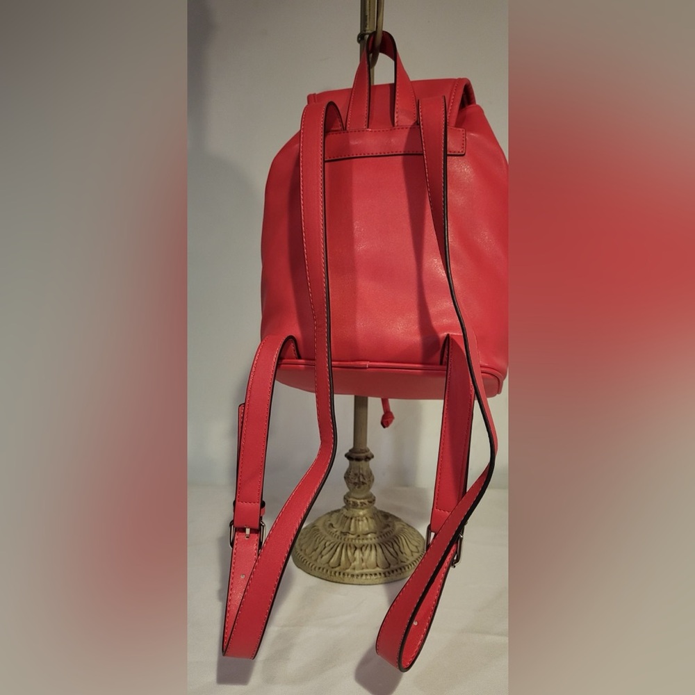 Price Drop....Guess Hot Pink Drawstring Backpack - image 3